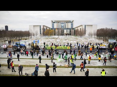 Γερμανία: Διαμαρτυρία με τρακτέρ στο Βερολίνο